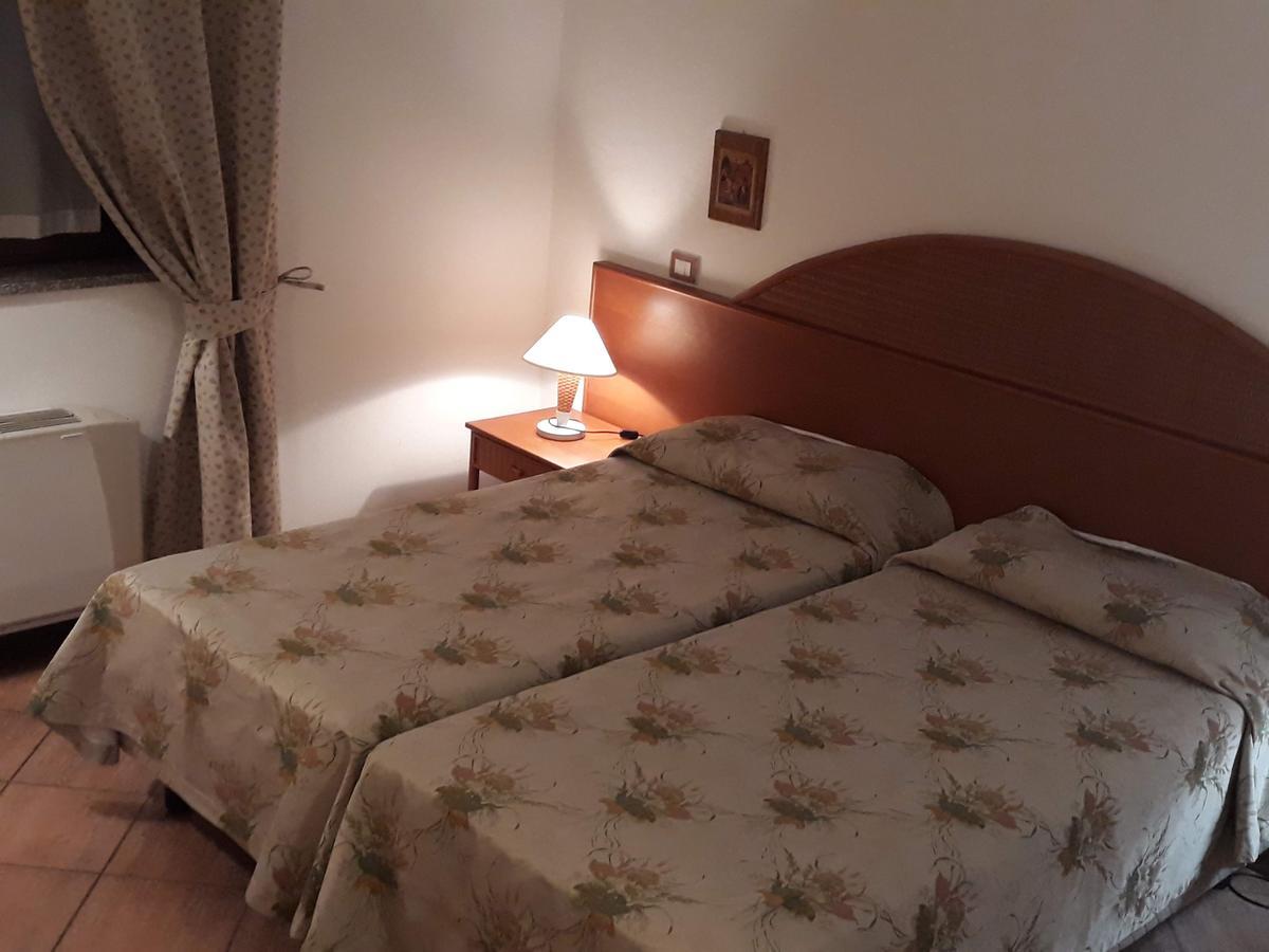 Hotel La Collinetta Sesto Calende Εξωτερικό φωτογραφία